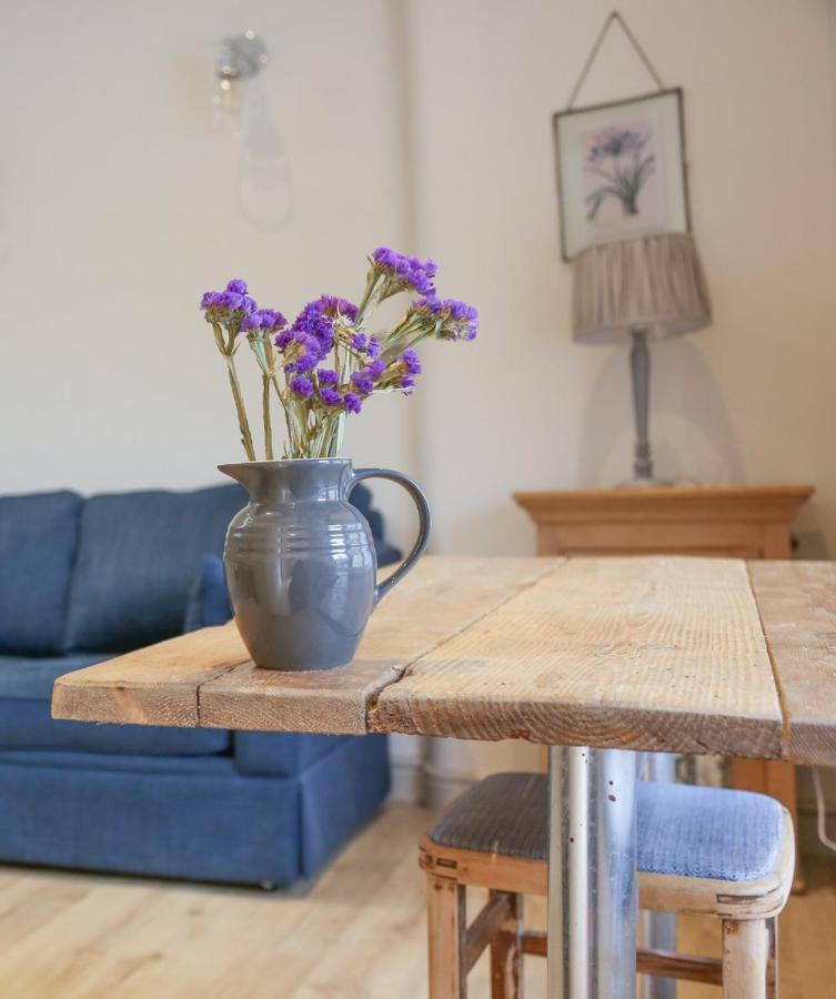 Skittles - Charming One Bedroom Apartment - Parking - Easy Access To Bath Box  Exterior foto